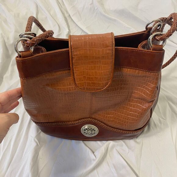 Early 2000's Brown Tan Faux Leather Braided Bucket Shoulder Bag Silver Details - Picture 5 of 8